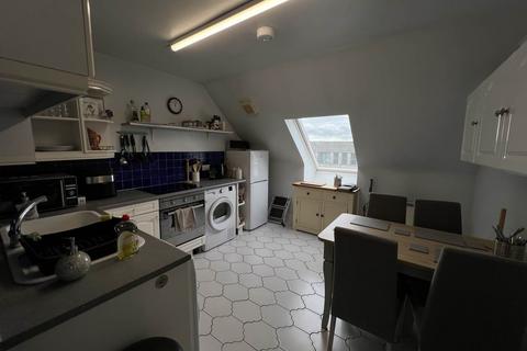 1 bedroom flat to rent, 33 Royal Apartments, 15 Union Street,