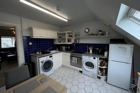 1 bedroom flat to rent, 33 Royal Apartments, 15 Union Street,