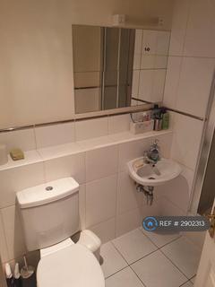 2 bedroom flat to rent, Sheridan Court, London, SW9