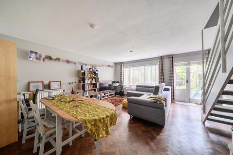 3 bedroom terraced house for sale, Avon Mews, Pinner