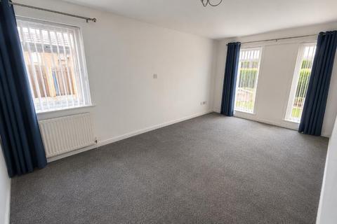 2 bedroom flat to rent, Glen Isla Road, Kirkcaldy, Fife, KY2
