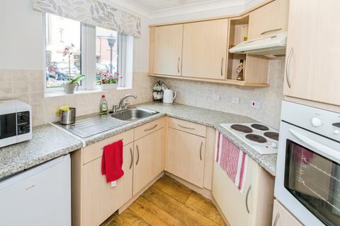 1 bedroom flat for sale, Oakley Road, Southampton, Hampshire, SO16