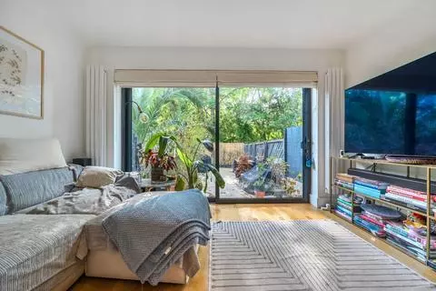 4 bedroom terraced house for sale,