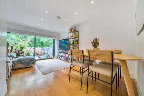 4 bedroom terraced house for sale, Vincent Close, Surrey Quays, London, SE16