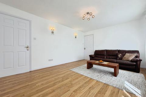 3 bedroom semi-detached house to rent, Manor Oaks Drive, Manor Castle, Sheffield, S2