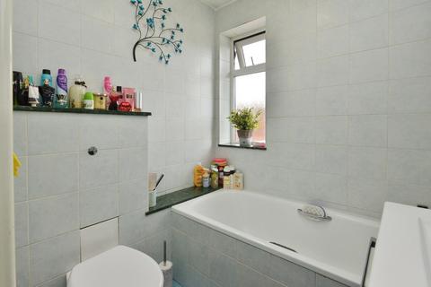 2 bedroom end of terrace house for sale, Tamarisk Court, Walnut Tree, Milton Keynes, Buckinghamshire, MK7