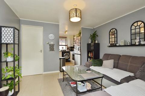 2 bedroom end of terrace house for sale, Tamarisk Court, Walnut Tree, Milton Keynes, Buckinghamshire, MK7