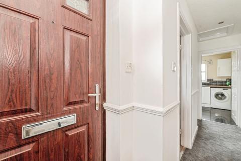 1 bedroom flat for sale, Nairn Court, Dock Road, Tilbury, Essex, RM18