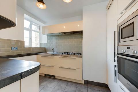 3 bedroom flat for sale, Chiswick High Road, London W4