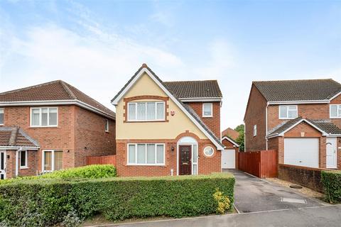 3 bedroom detached house for sale, Azalea Drive, Trowbridge BA14