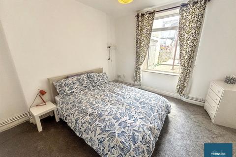 1 bedroom flat to rent, Budock Terrace, Falmouth, TR11