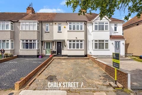 3 bedroom terraced house for sale, Northumberland Avenue, Hornchurch, RM11