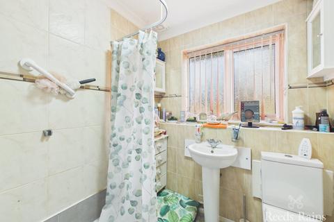 2 bedroom bungalow for sale, Swaledale Mews, East Yorkshire YO16