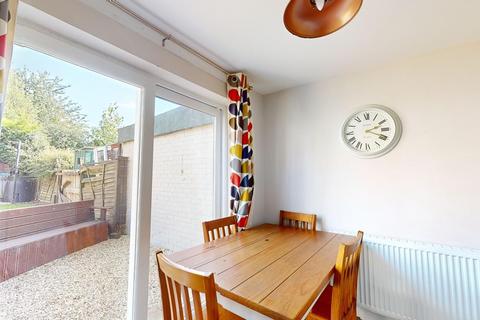 2 bedroom end of terrace house for sale, Rombalds View, Otley, LS21