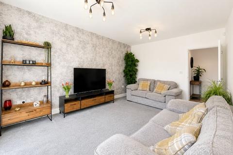 4 bedroom detached house for sale, Burnham Road, Wythall, B47 6AS