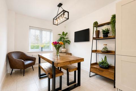4 bedroom detached house for sale, Burnham Road, Wythall, B47 6AS