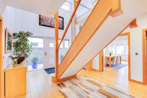 5 bedroom detached house for sale, West Drive, Porthcawl, Bridgend County Borough, CF36 3LS