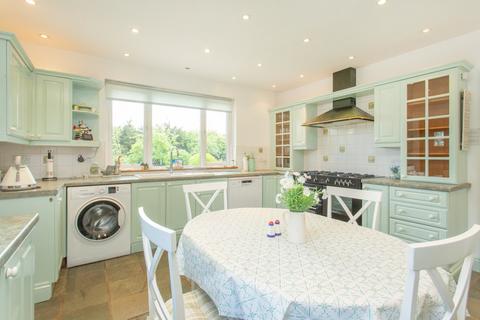 4 bedroom detached house for sale, Borstal Hill, Whitstable, CT5