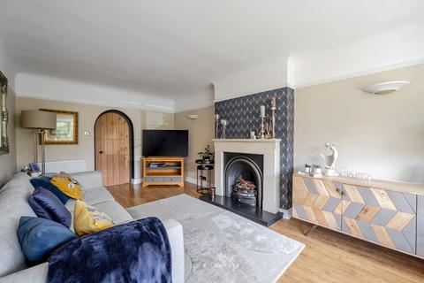 4 bedroom detached house for sale, Lower Road, Great Bookham, KT23