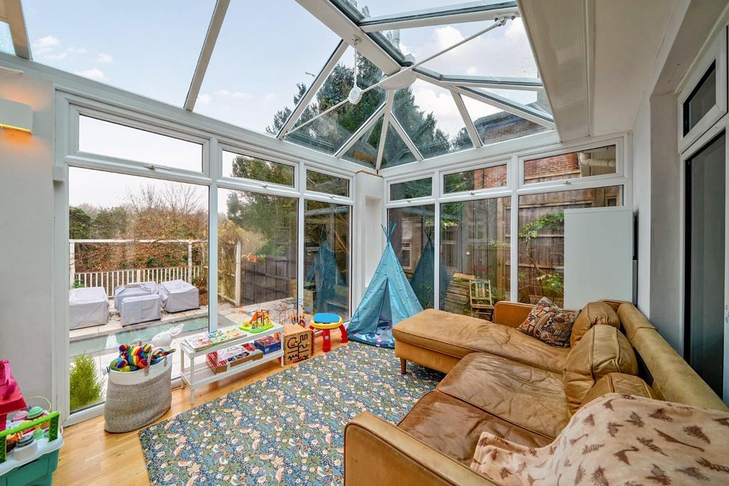 1 abbots lane