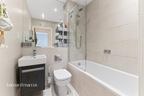 1 bedroom flat for sale, Cavendish Road, London