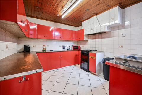 3 bedroom terraced house for sale, York Road, London, N11