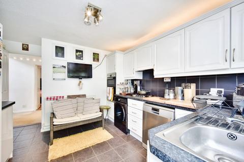4 bedroom detached house for sale, Foxden Drive, Maidstone, ME15