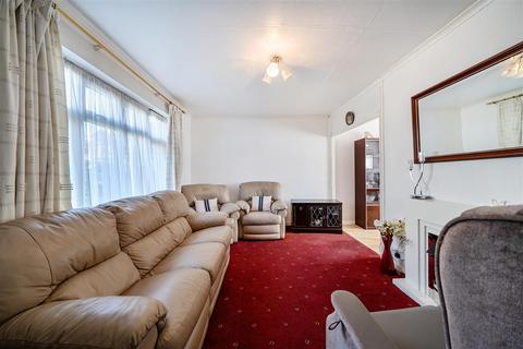 3 bedroom end of terrace house for sale, Robin Grove, HA3