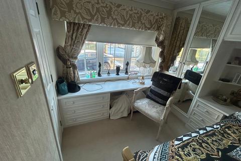 2 bedroom lodge for sale, Biggar ML12