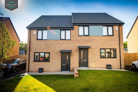 3 bedroom semi-detached house to rent, Roberts Road, Doncaster, DN12