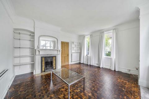 3 bedroom semi-detached house to rent, Victoria Road, London NW7