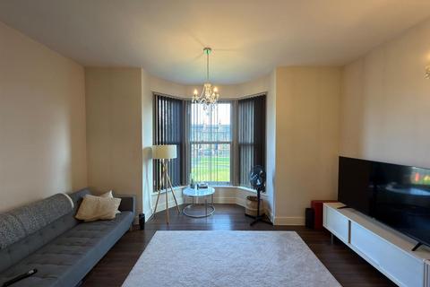 1 bedroom apartment to rent, St Lawrence House, Crawshaw Road, Pudsey LS28