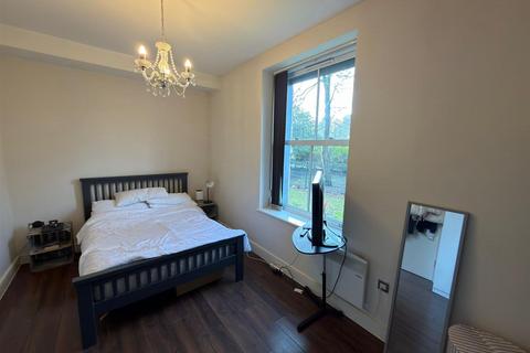 1 bedroom apartment to rent, St Lawrence House, Crawshaw Road, Pudsey LS28