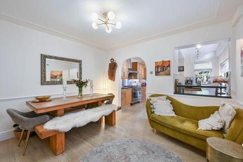 3 bedroom semi-detached house for sale, Hook Road, Epsom