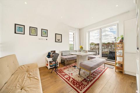 undefined, Alexandra Park Road, London N10