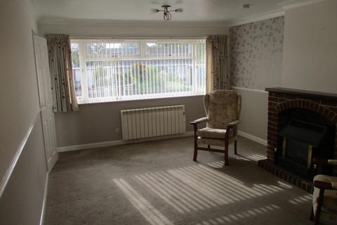 2 bedroom bungalow to rent, Winston Road, Exmouth