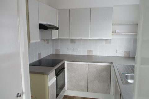 2 bedroom bungalow to rent, Winston Road, Exmouth