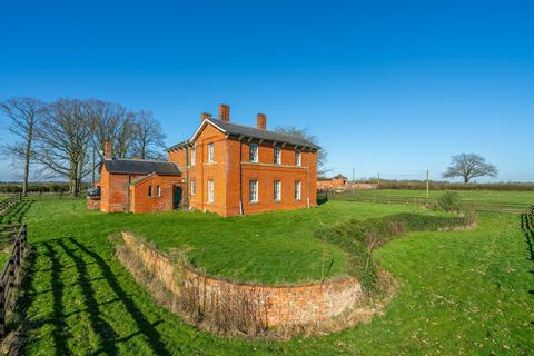 5 bedroom detached house for sale, Newstead House, Station Road, Stixwould
