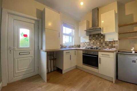 3 bedroom terraced house to rent, Plymouth Road, Sheffield