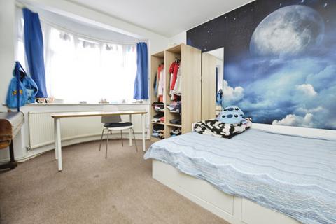3 bedroom terraced house for sale, Rochester Ave, Upton Park, London, E13 9JL