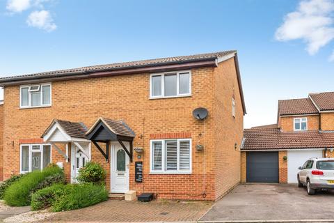 3 bedroom semi-detached house for sale, Braemar Close, Carterton