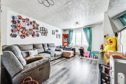 3 bedroom semi-detached house for sale, Braemar Close, Carterton