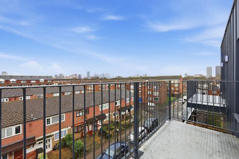 1 bedroom property for sale, Joseph House, Plaistow