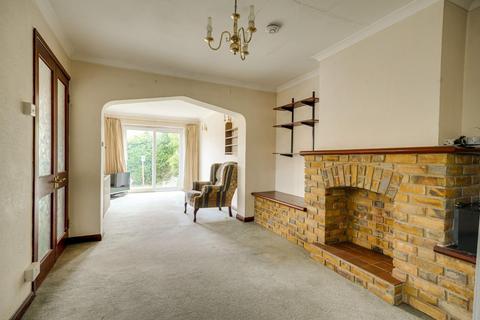 2 bedroom bungalow for sale, Emu Close, Heath And Reach