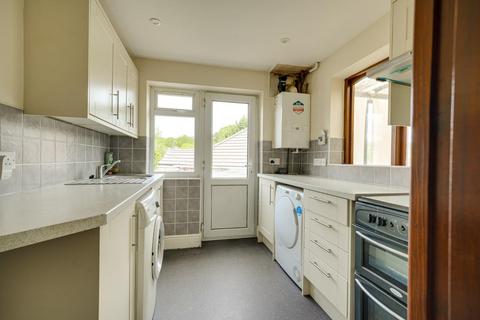 2 bedroom bungalow for sale, Emu Close, Heath And Reach