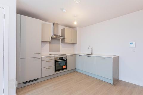 2 bedroom apartment to rent, Trafford Gardens, Botanical Avenue, M16