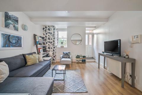 1 bedroom flat for sale, Clapham Road, London SW9