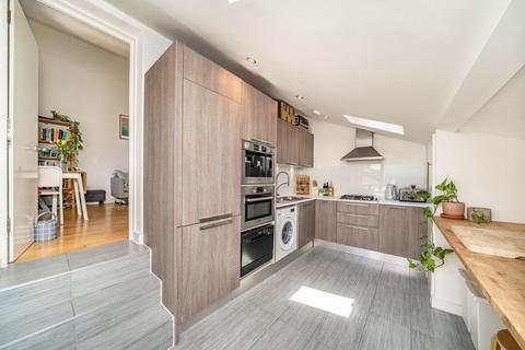 2 bedroom flat for sale, East Dulwich Road, London SE22