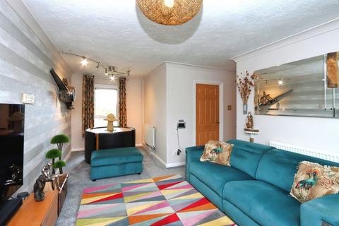 2 bedroom flat for sale, Stradbroke Walk, Sheffield