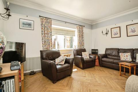 2 bedroom maisonette for sale, The Manor, Pontyclun CF72